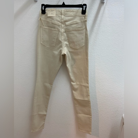 High Rise Skinny - Picture 2 of 6